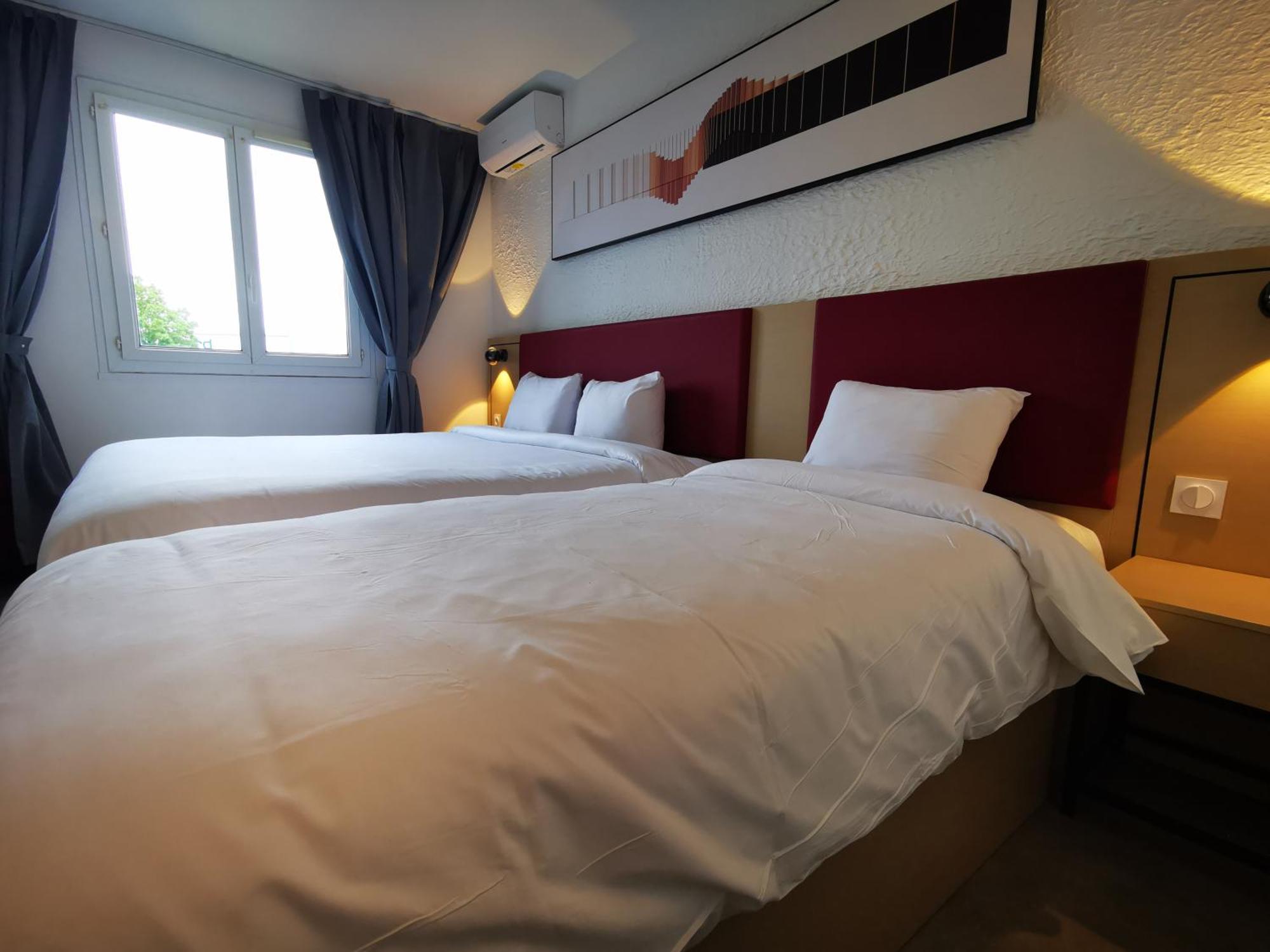 Anais Hotel Bourges Nord Saint-Doulchard Exterior photo